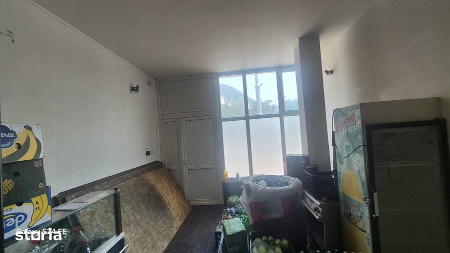 Spațiu comercial, de 30 mp, în Central