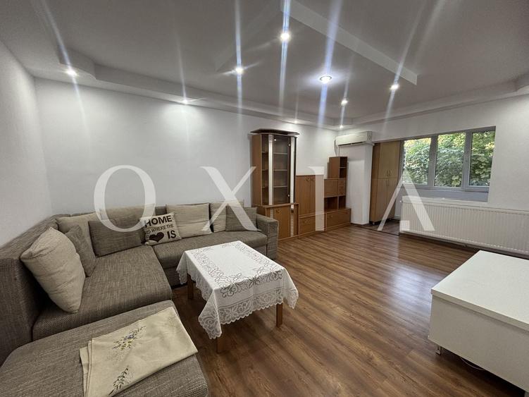Apartament cu 3 camere decomandat, mobilat în Cetății