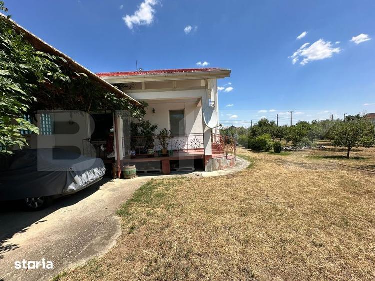 Casă cu 7 camere cu Teren 17000 Mp în Oboga