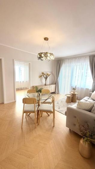 Apartament cu 3 camere semidecomandat în Florești
