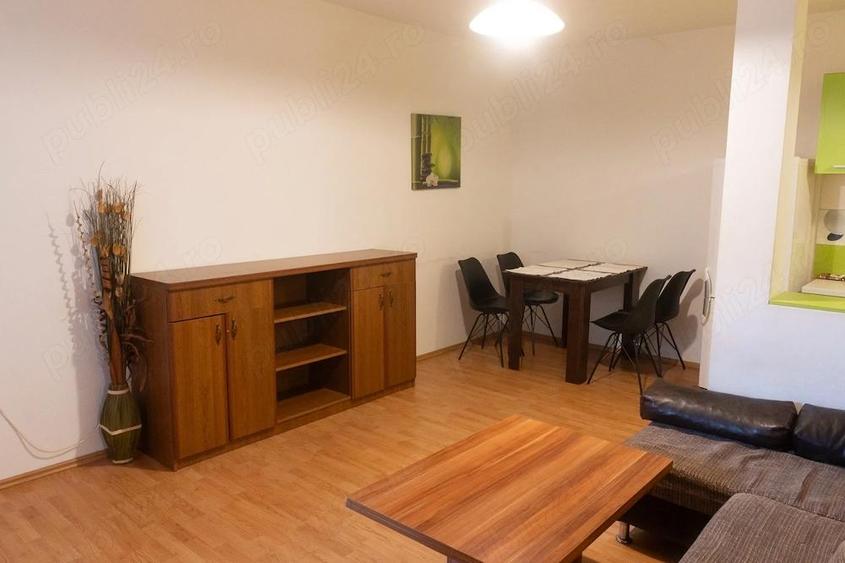 Apartament cu 3 camere decomandat în Steaua