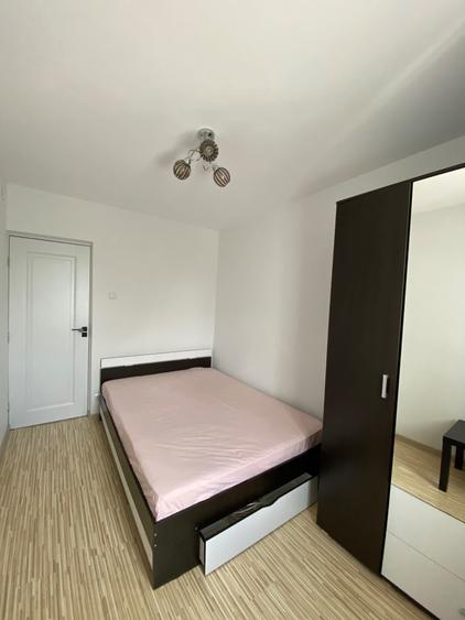 Apartament cu 2 camere decomandat în Exterior Vest