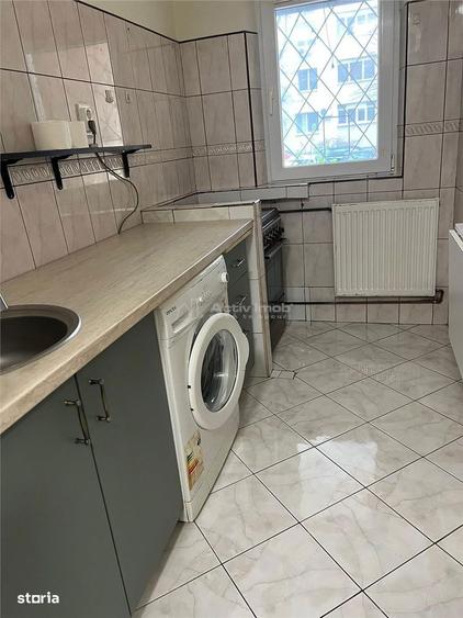 Garsonieră decomandată în Vitan