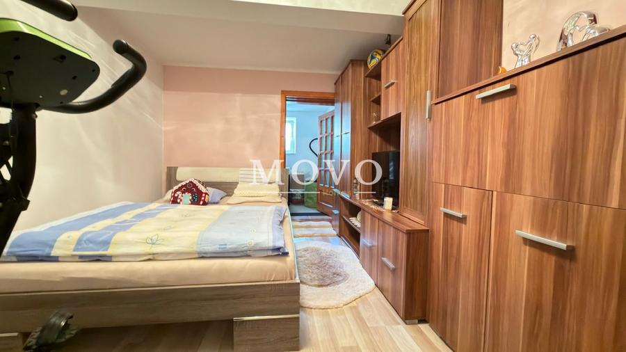 Casă individuală cu 6 camere cu Canalizare în Săcălaz