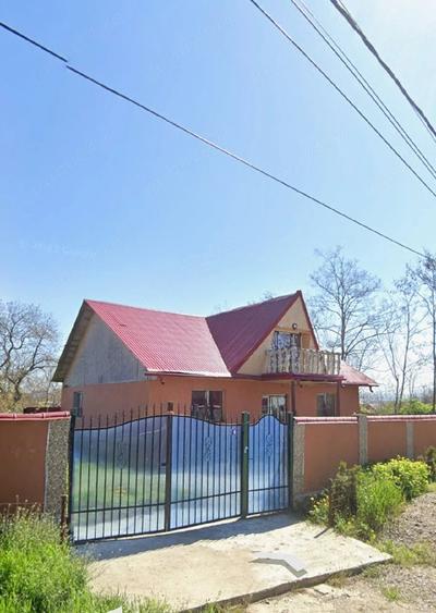 Casă cu Teren 2283 Mp în Bahna