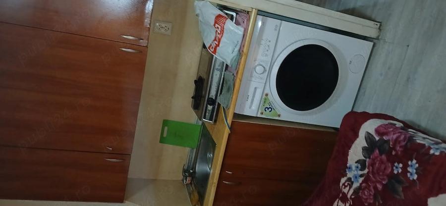 Garsonieră nedecomandată în UTA