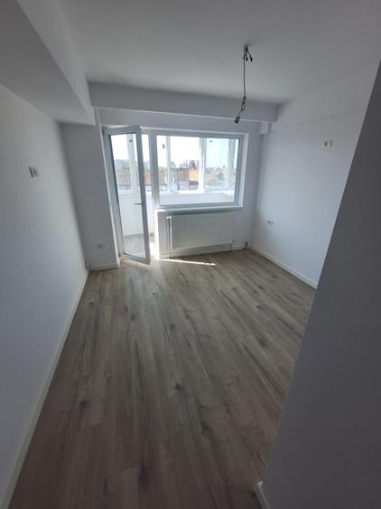 Apartament cu 3 camere decomandat în Ultracentral