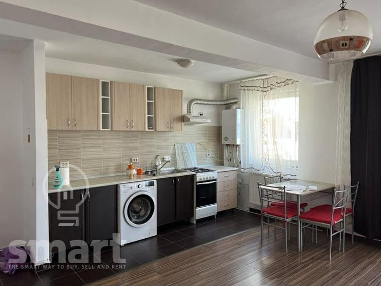 Apartament cu 2 camere semidecomandat, mobilat în Florești