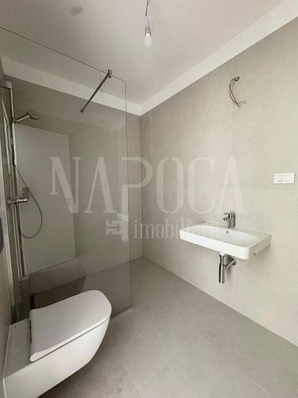 Apartament cu 3 camere semidecomandat în Iris