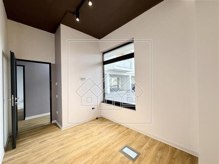 Spațiu comercial, de 174.5 mp, în Turnișor