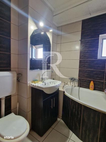 Apartament cu 3 camere în Nufărul