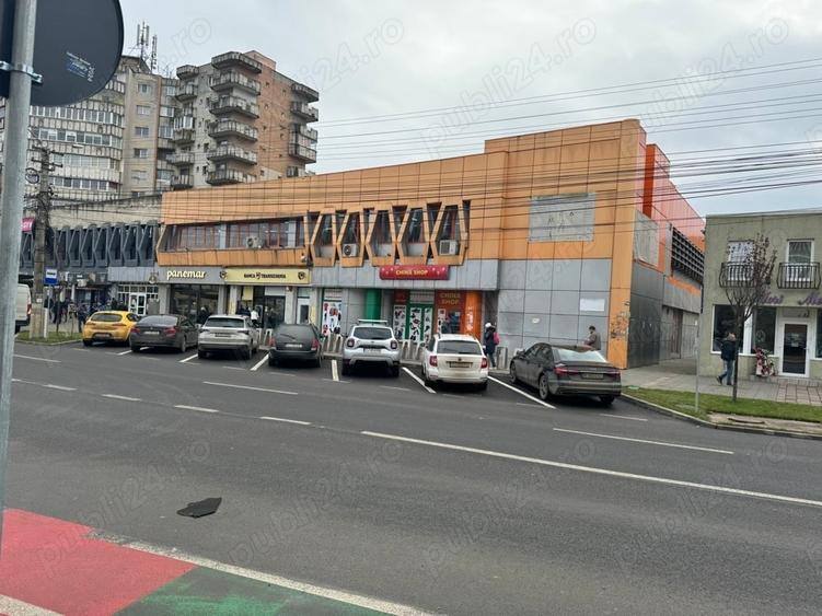 Spațiu comercial, de 1,050 mp, în Central