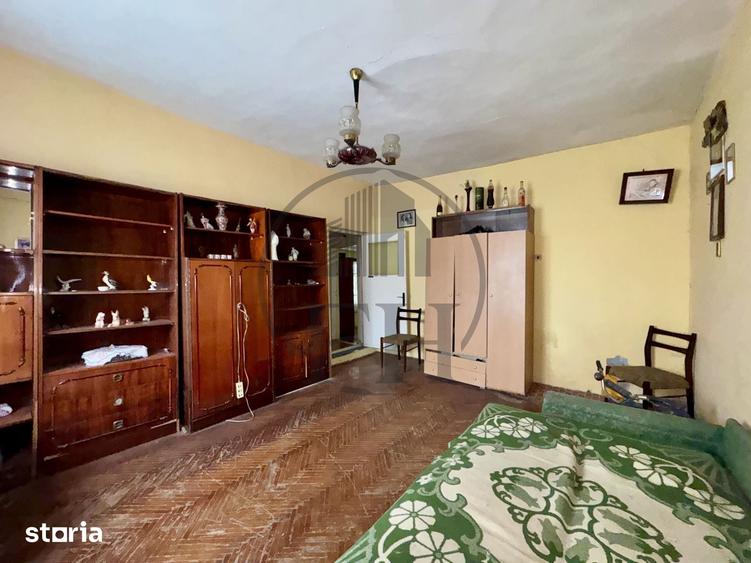 Casă cu 3 camere cu Teren 130 Mp în Brătianu