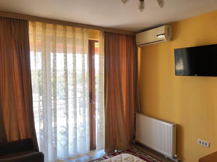 Casă cu 15 camere cu Canalizare în Delfinariu