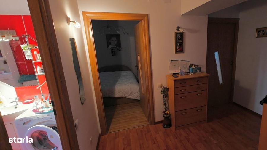 Apartament cu 4 camere în Obor
