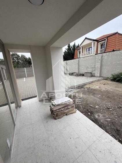 Apartament cu 2 camere semidecomandat în Lipovei