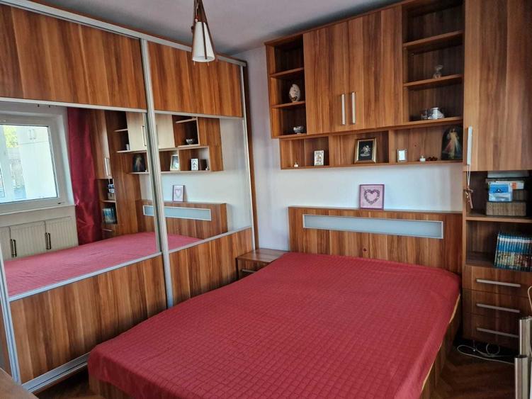 Proprietar inchiriez ap. 3 camere mobilat, utilat + parcare - BRASOV, Alexandru cel Bun, cartier ASTRA - 3