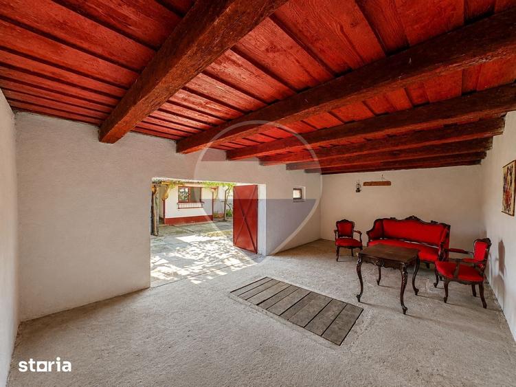 Casă cu 3 camere cu Teren 305 Mp în IAR