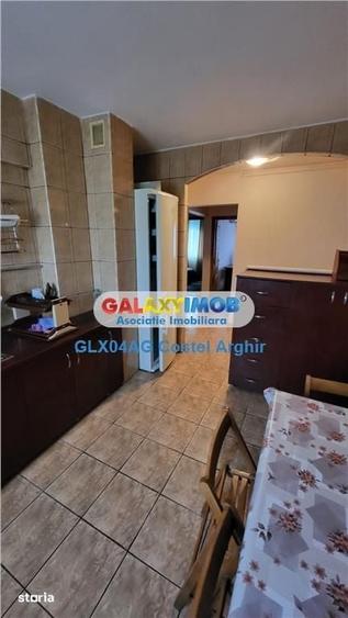 Apartament cu 4 camere decomandat în Găvana