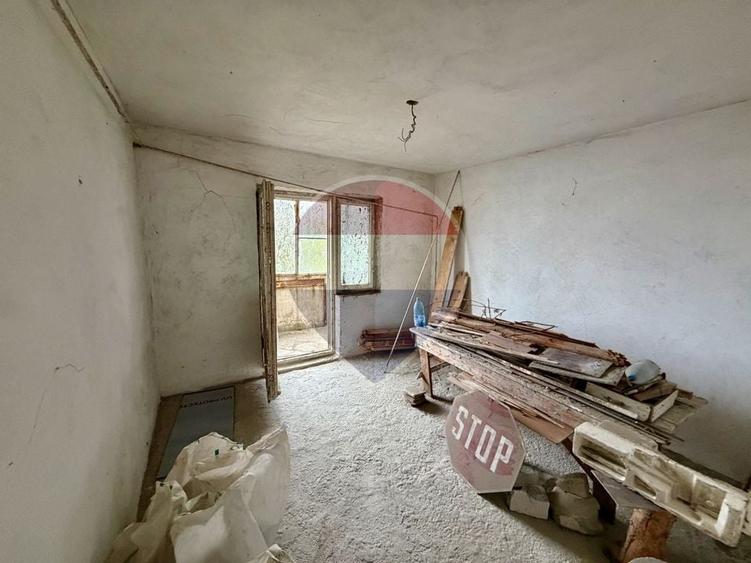 Apartament cu 4 camere decomandat în Brăilei