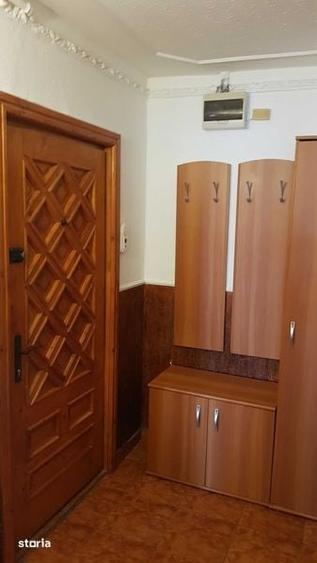 Apartament cu 3 camere decomandat în Sud