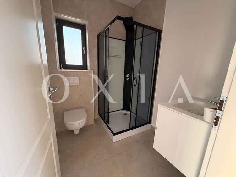 Duplex cu 4 camere cu Canalizare în Săcălaz