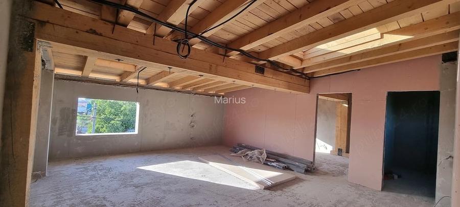 Casă cu Teren 246 Mp în Central
