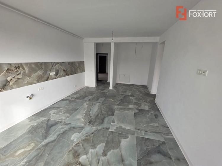 Apartament cu 2 camere semidecomandat în Giroc