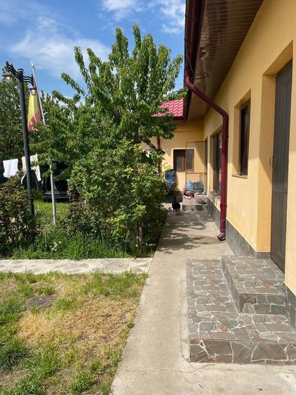 Casă individuală cu 4 camere cu Canalizare în Vârtoapele de Jos