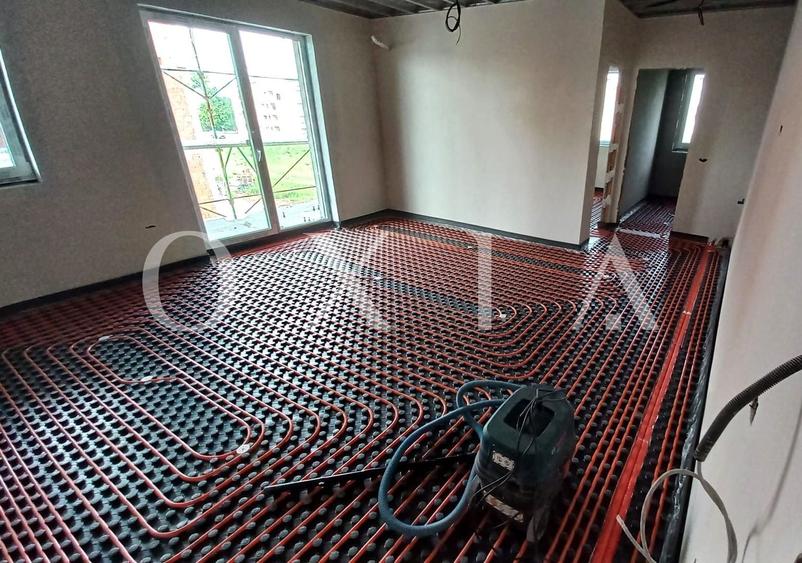 Apartament cu 2 camere semidecomandat în Giroc