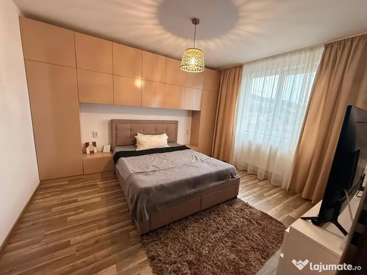 Apartament 2 camere semidecomandat zona Razoare - 6