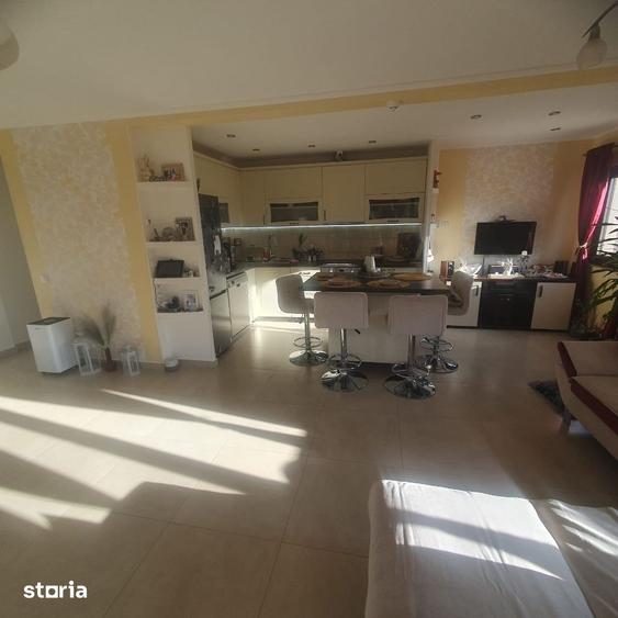 Casă cu 4 camere cu Teren 510 Mp în Bejan