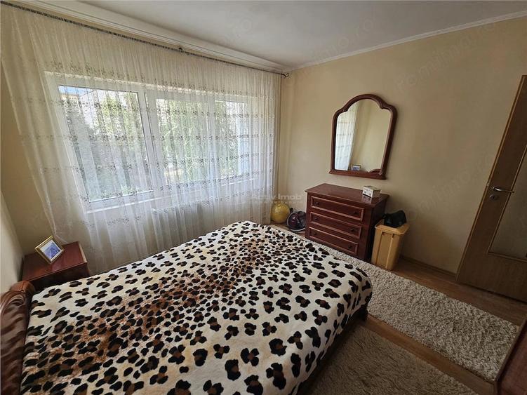 Apartament cu 2 camere semidecomandat în Micro III