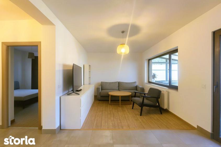 Casă cu 5 camere cu Teren 238 Mp în Central