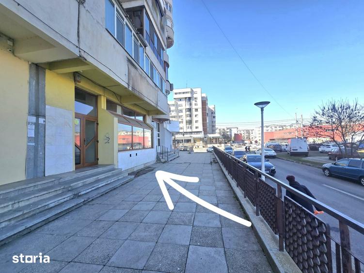 Spațiu comercial, de 70 mp, în Sud