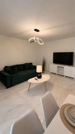 Apartament cu 2 camere decomandat în Girocului