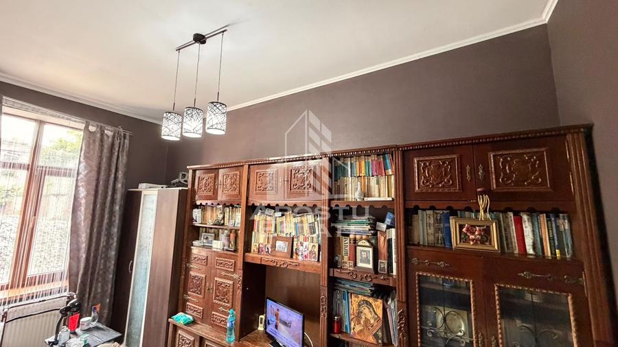 Apartament cu 3 camere decomandat în Traian