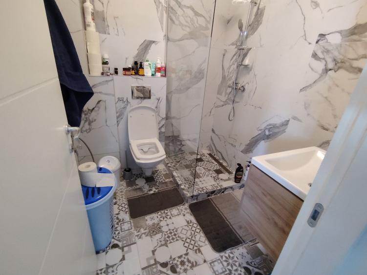 Apartament cu 2 camere semidecomandat în Păcurari