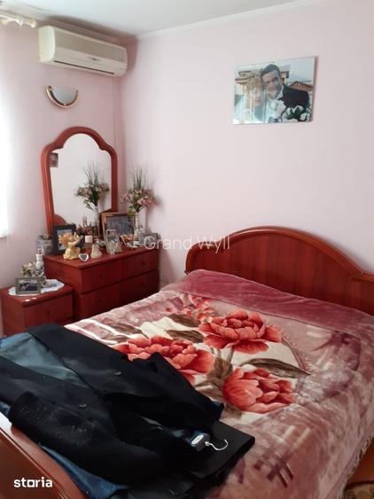 Apartament 4 camere, balcon, 90mp, etaj 1
