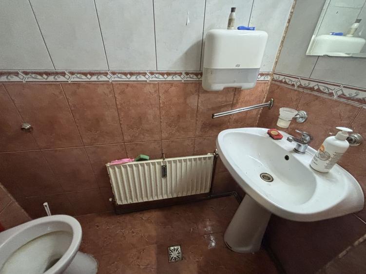 Apartament cu 4 camere decomandat, mobilat în Iosefin
