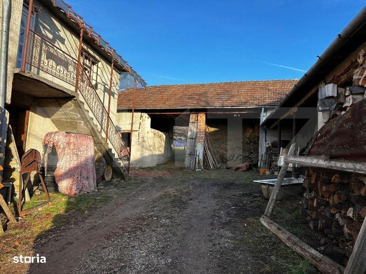 Casă cu 4 camere în Aghireș