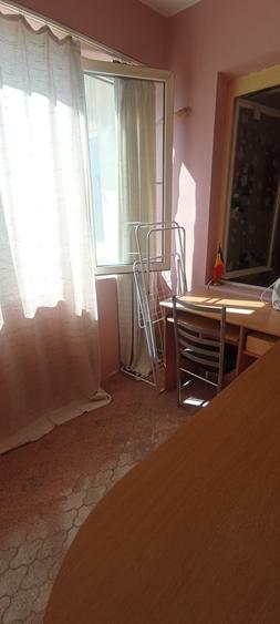 Apartament cu 2 camere semidecomandat în Universitate
