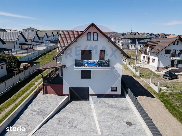 Casă cu 4 camere cu Teren 400 Mp în Ipotești