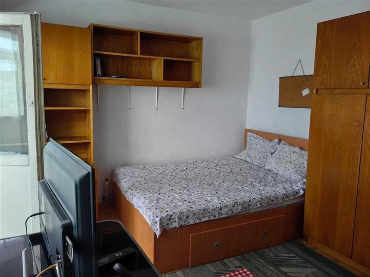 Garsonieră decomandată, mobilată în Păcurari