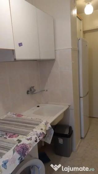 Apartament cu 2 camere semidecomandat în Vest