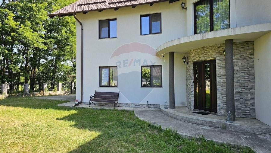 Casă / Vilă cu 6 camere de vânzare in Hânțești, Suceava - 58