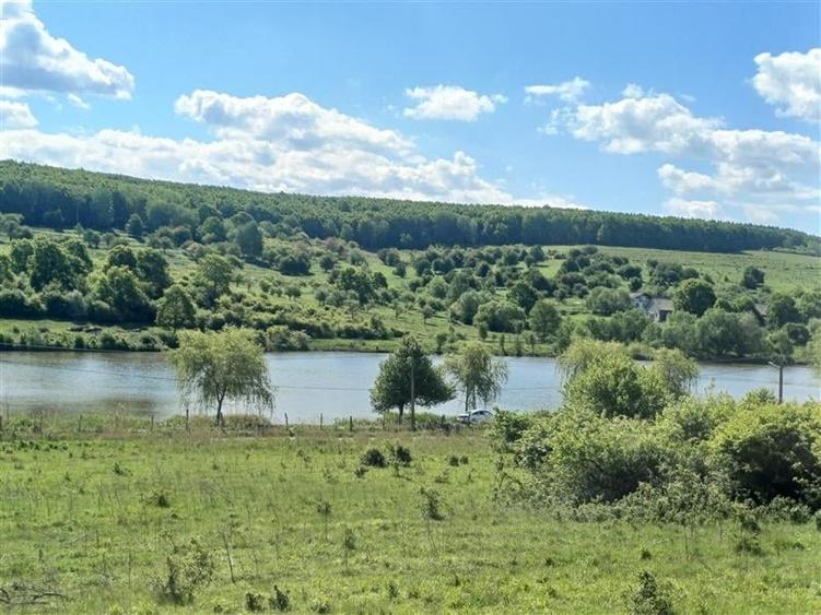 Teren agricol extravilan de 550 mp, în Sadu