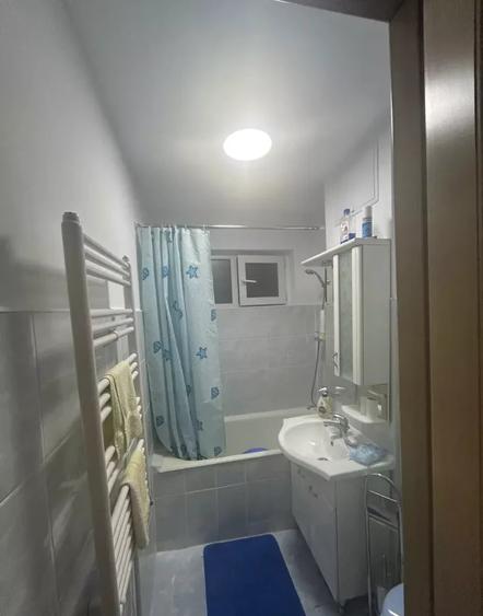 Apartament cu 2 camere decomandat, mobilat în Alexandru cel Bun