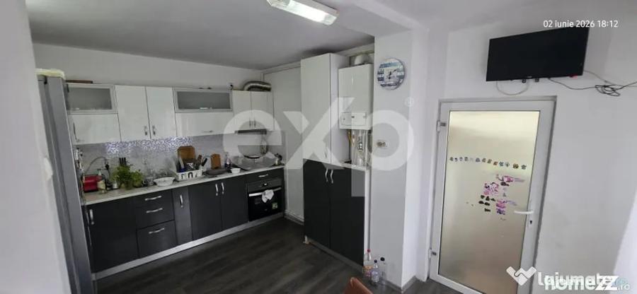 Casă cu 4 camere cu Teren 577 Mp în Aninoasa