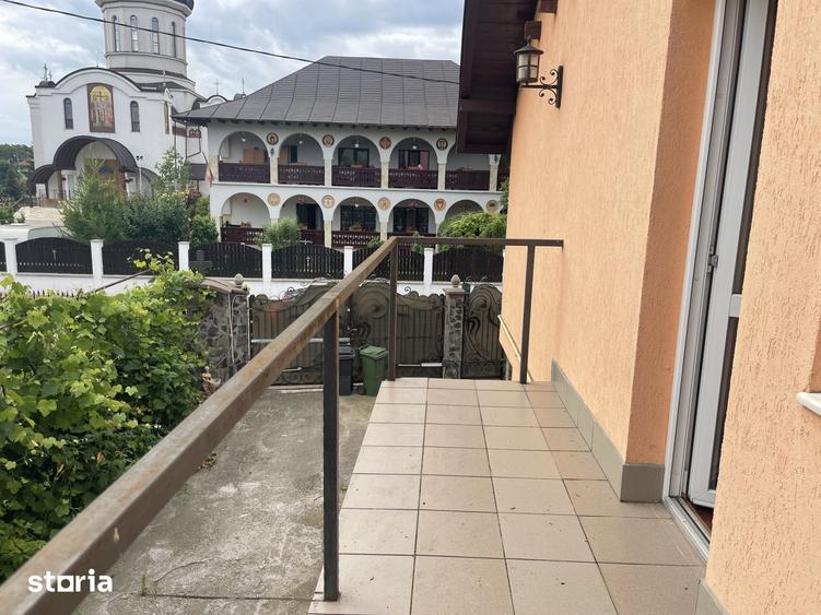 Casă cu 5 camere cu Teren 260 Mp în Gara Veche
